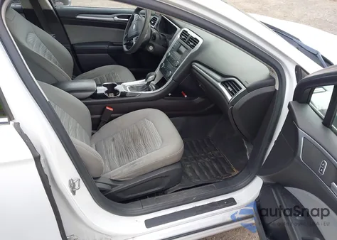 2016 Ford Fusion S z USA, uszkodzony, nr VIN 3FA6P0G71GR272694